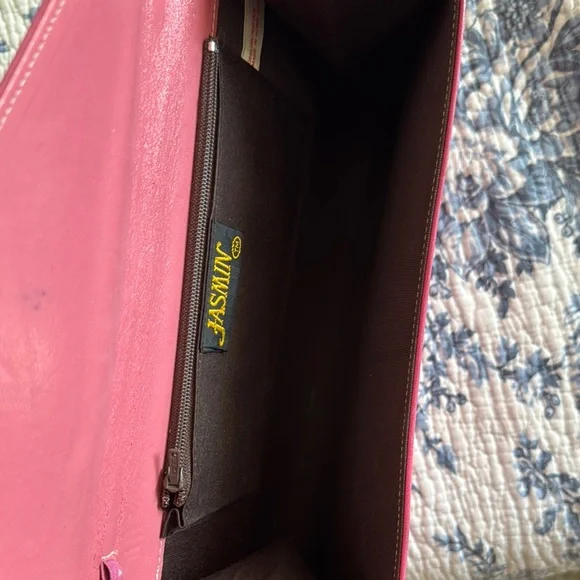 Vintage Mod Pink Goat Leather Clutch - Picture 8 of 16